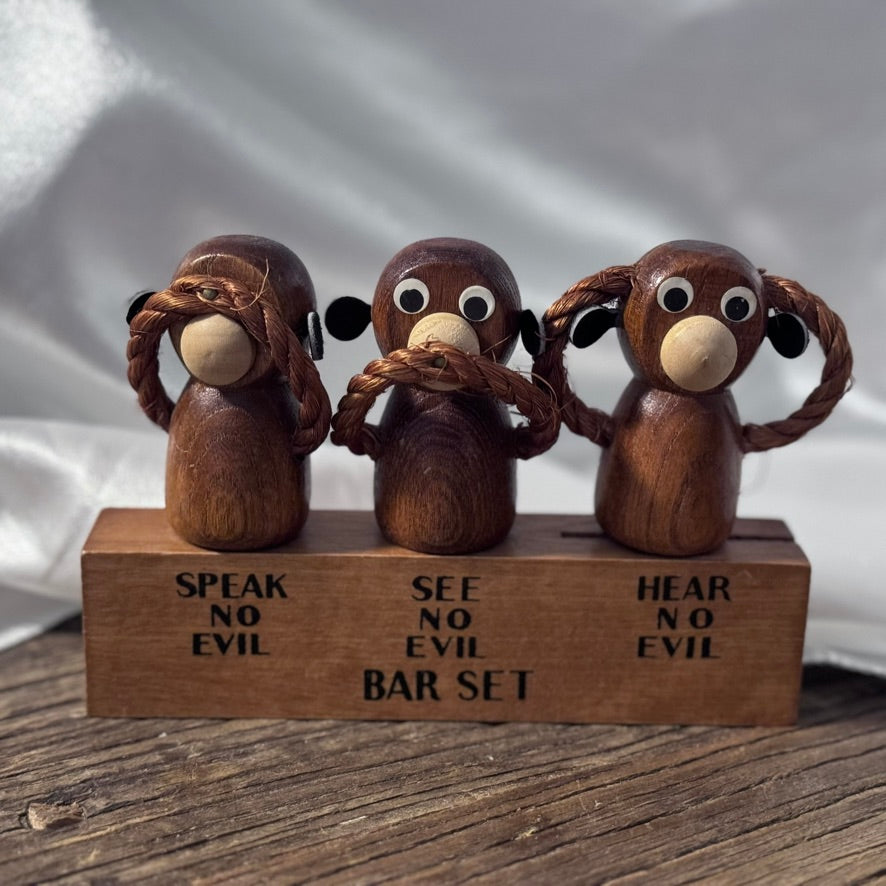 Three Wise Monkey's Bar Set