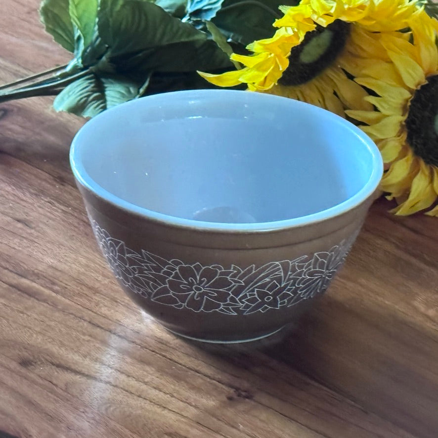 PYREX 401 'Woodland' Small Mixing Bowl