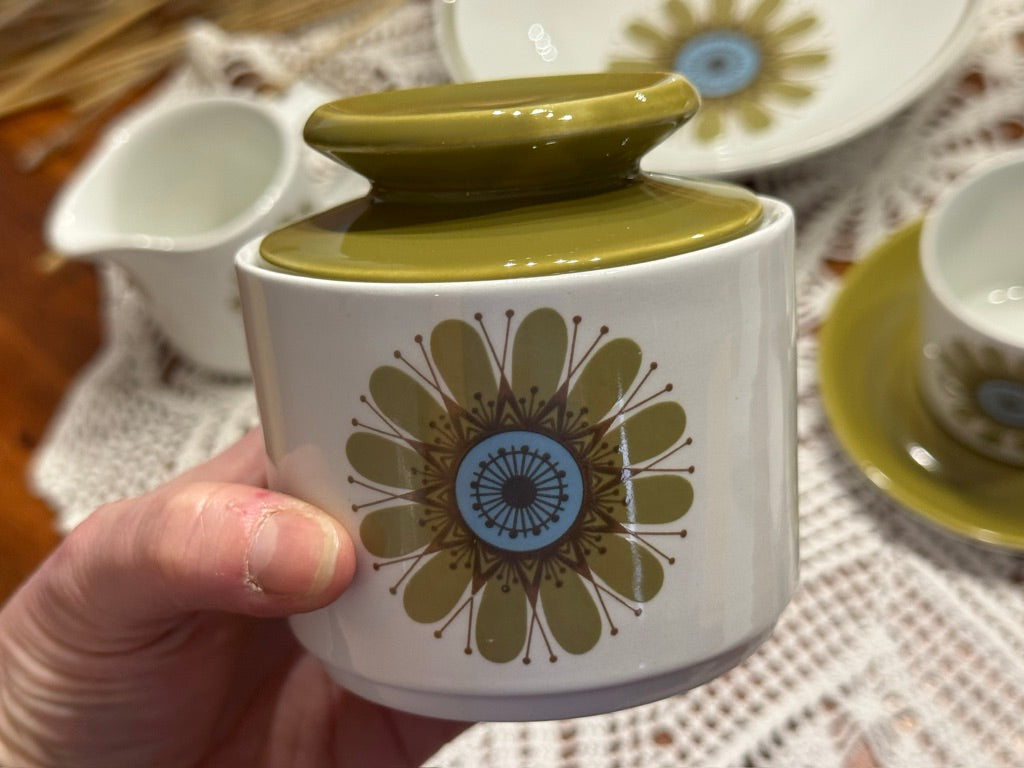 J G Meakin 'Galaxy' Tableware Set