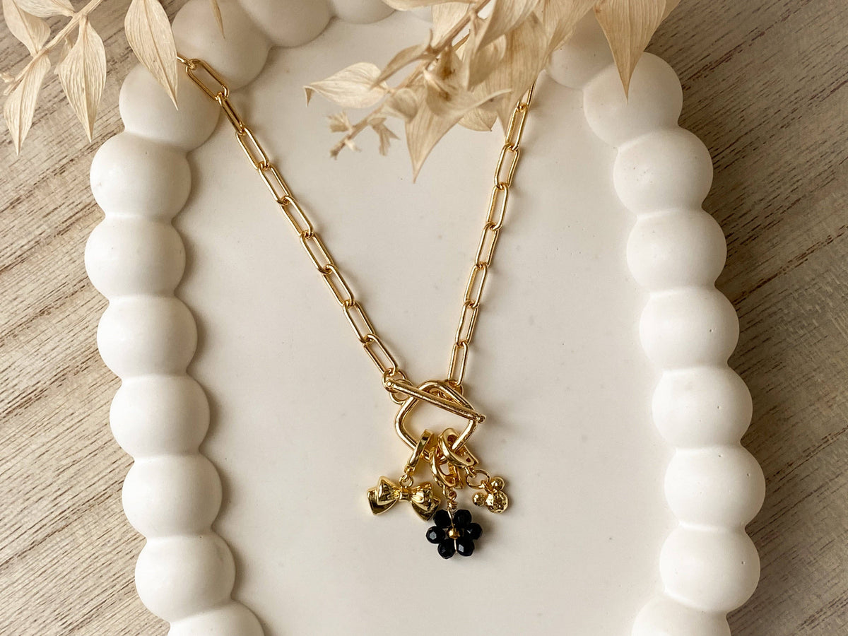 Zeal Necklace: Textured Dot Toggle/Oval Chain
