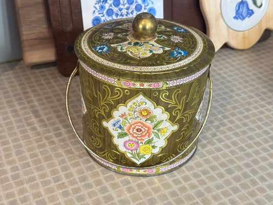 Vintage Daher Made In England Decorative Tin