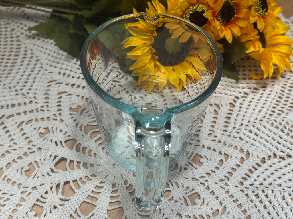 PYREX 2 Cup Glass Measuring Cup