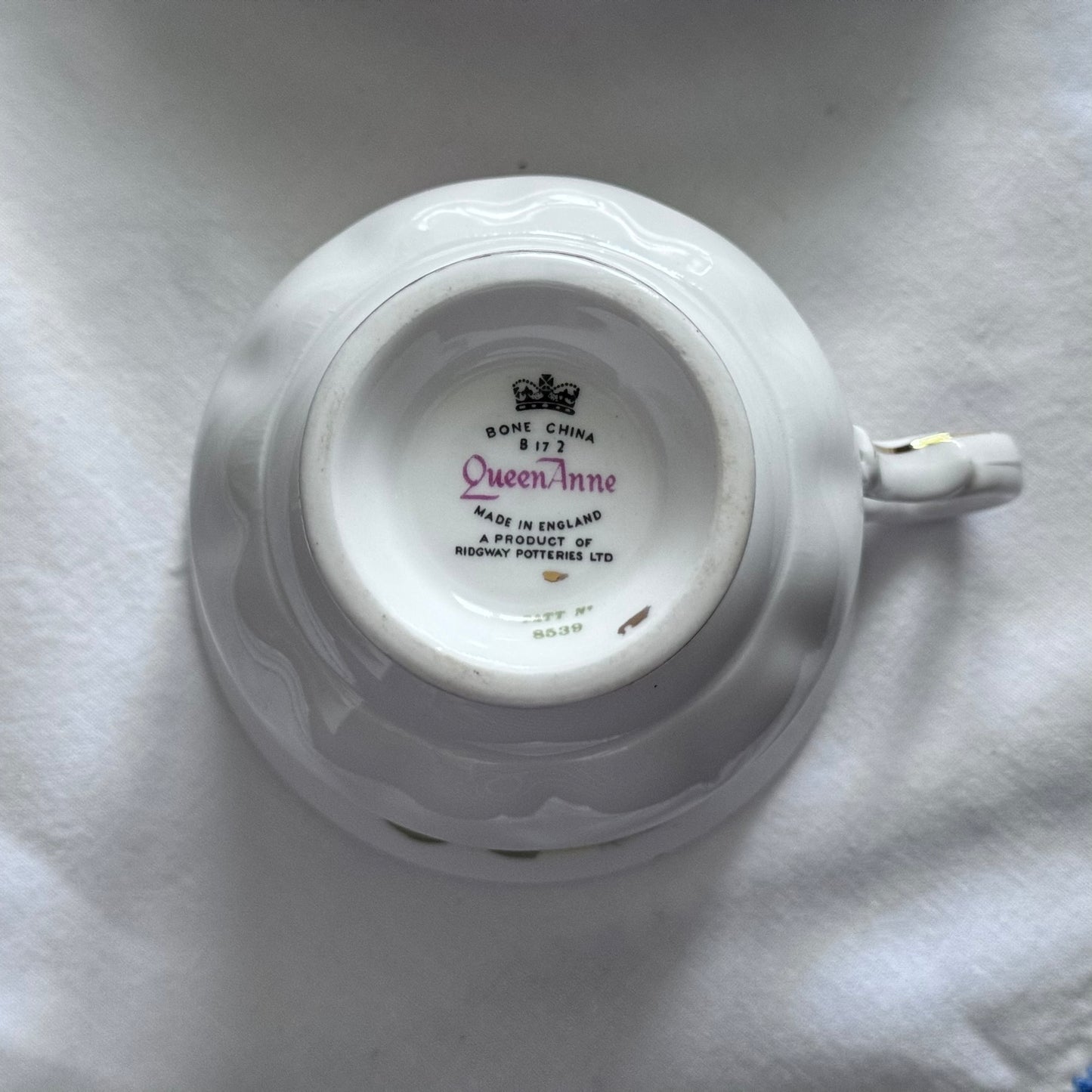Queen Anne N 8539 Tea Cup and Saucer