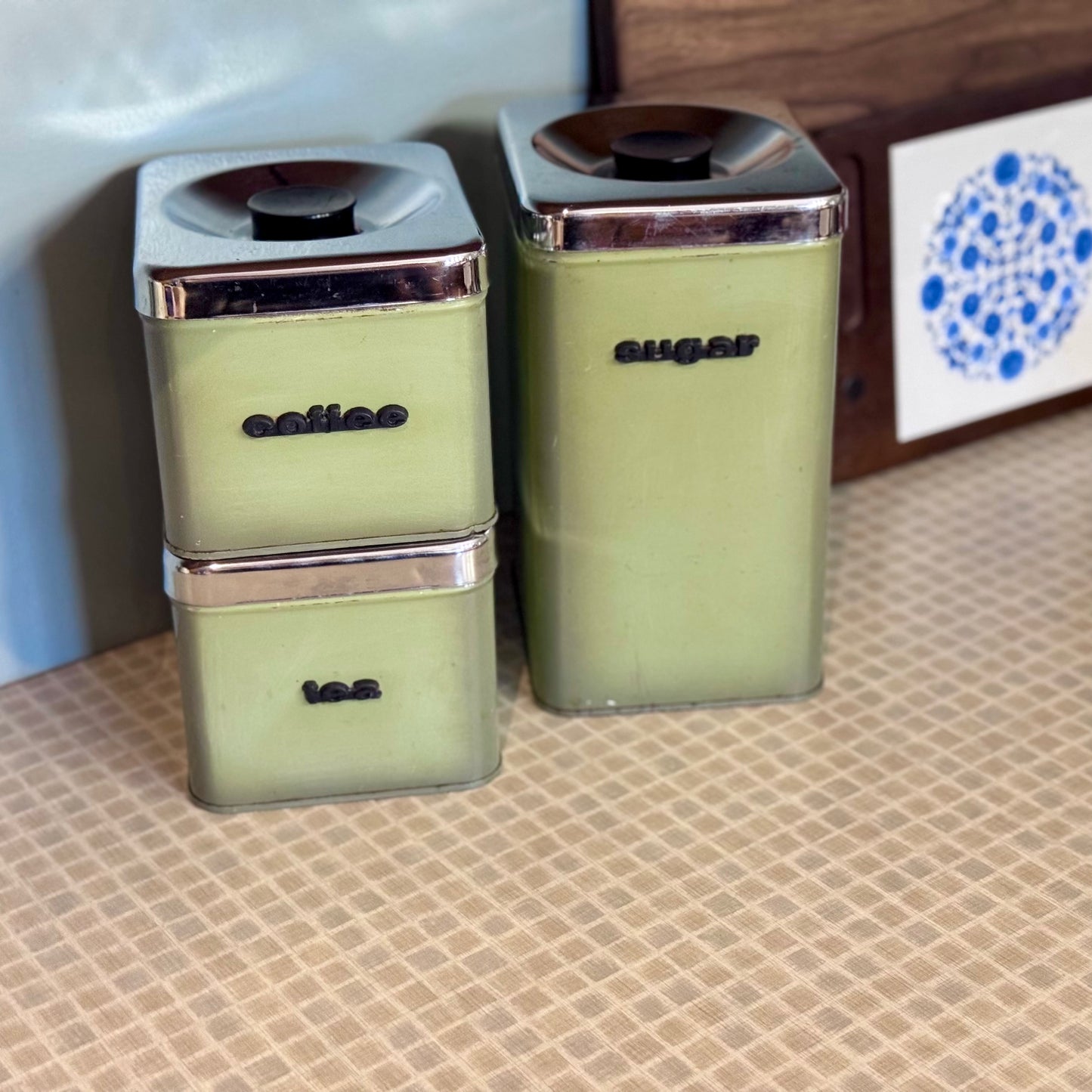 The Queen Line Green Canister Set