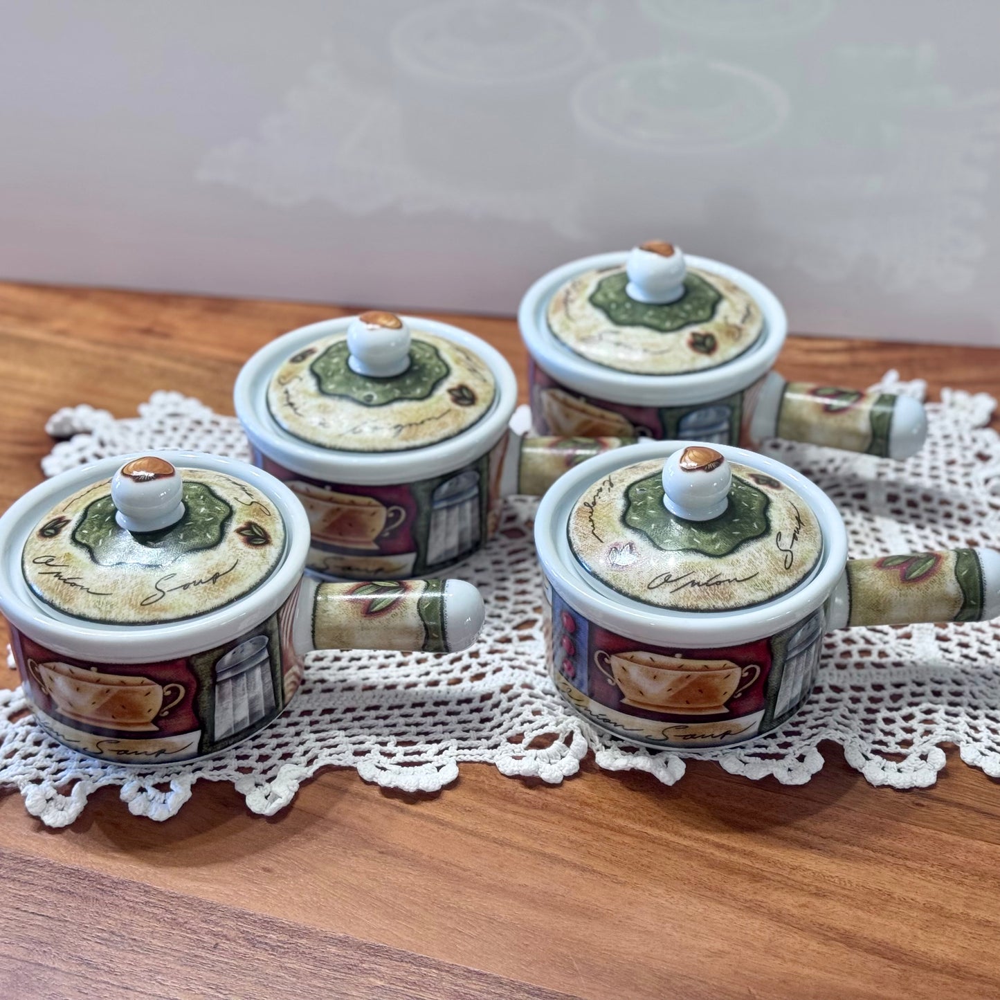 Lidded French Onion Soup Crocks