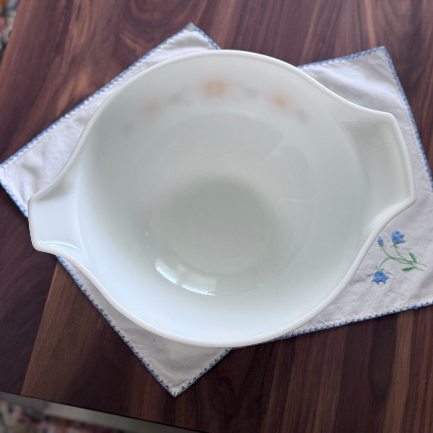 Town and Country 4QT Pyrex