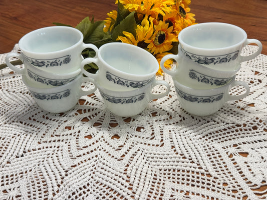 PYREX Old Town Blue Tea/Coffee Cups