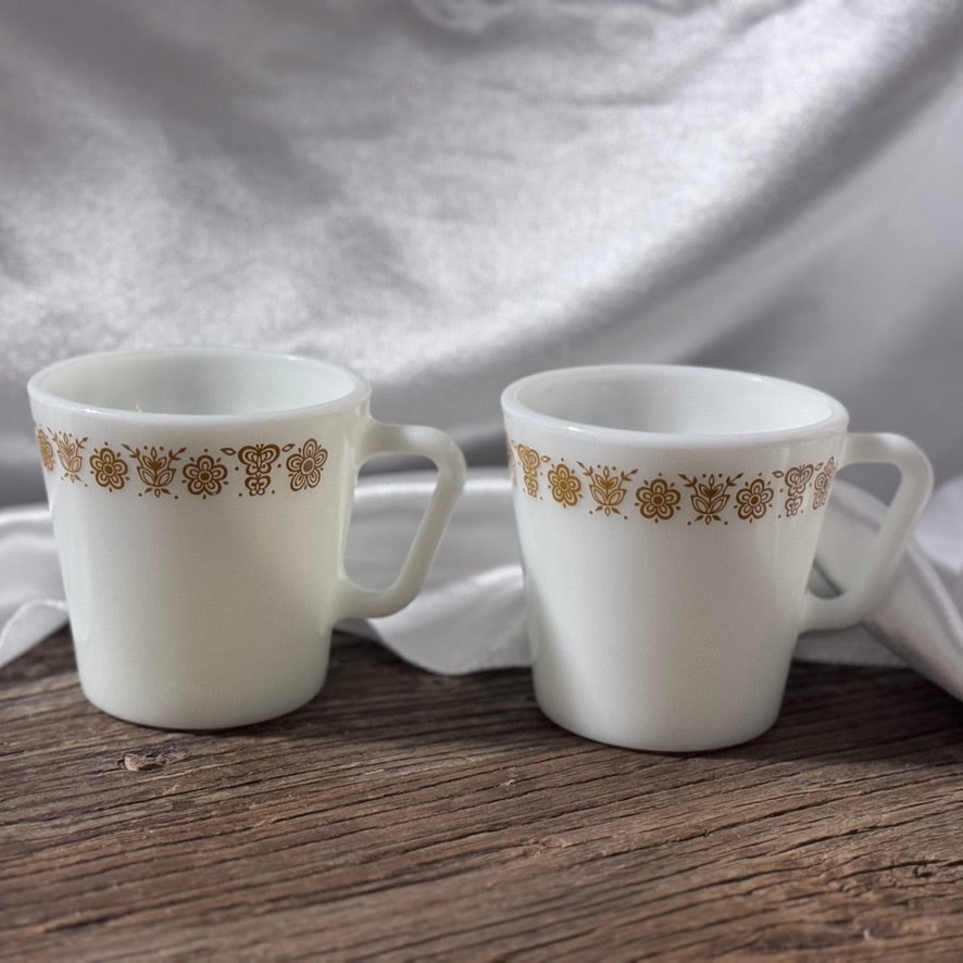 Pyrex 1410 Butterfly Gold D Handle Coffee Mugs