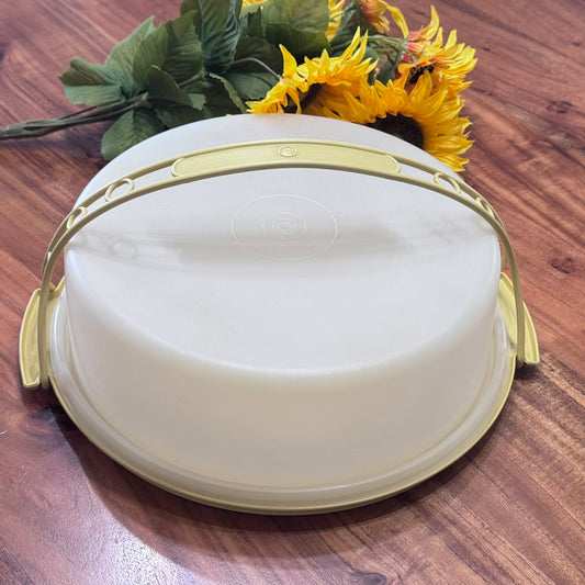 Tupperware #719-1 Harvest Gold, White Top Pie/Cake Carrier/Taker