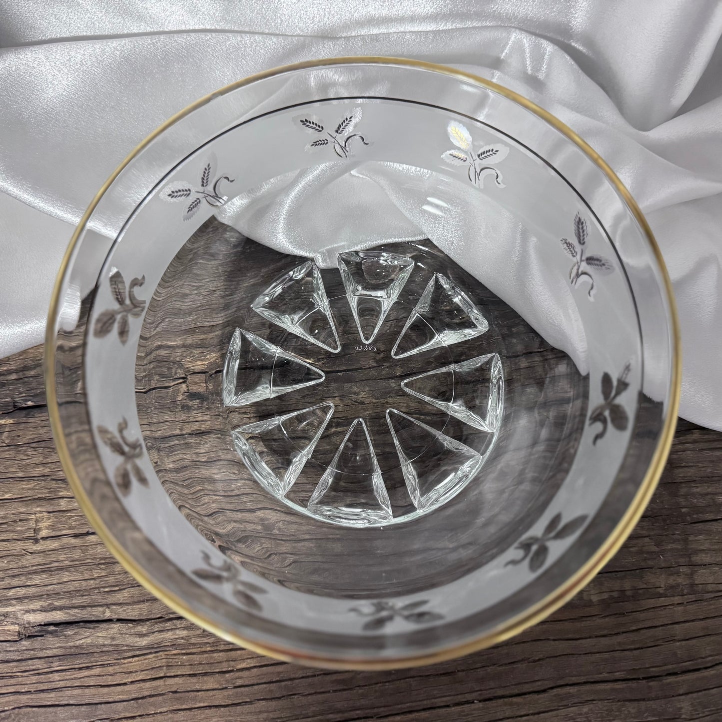 Frosted Glass Gold Wheat and Springs Crystal Bowl/Serving Set