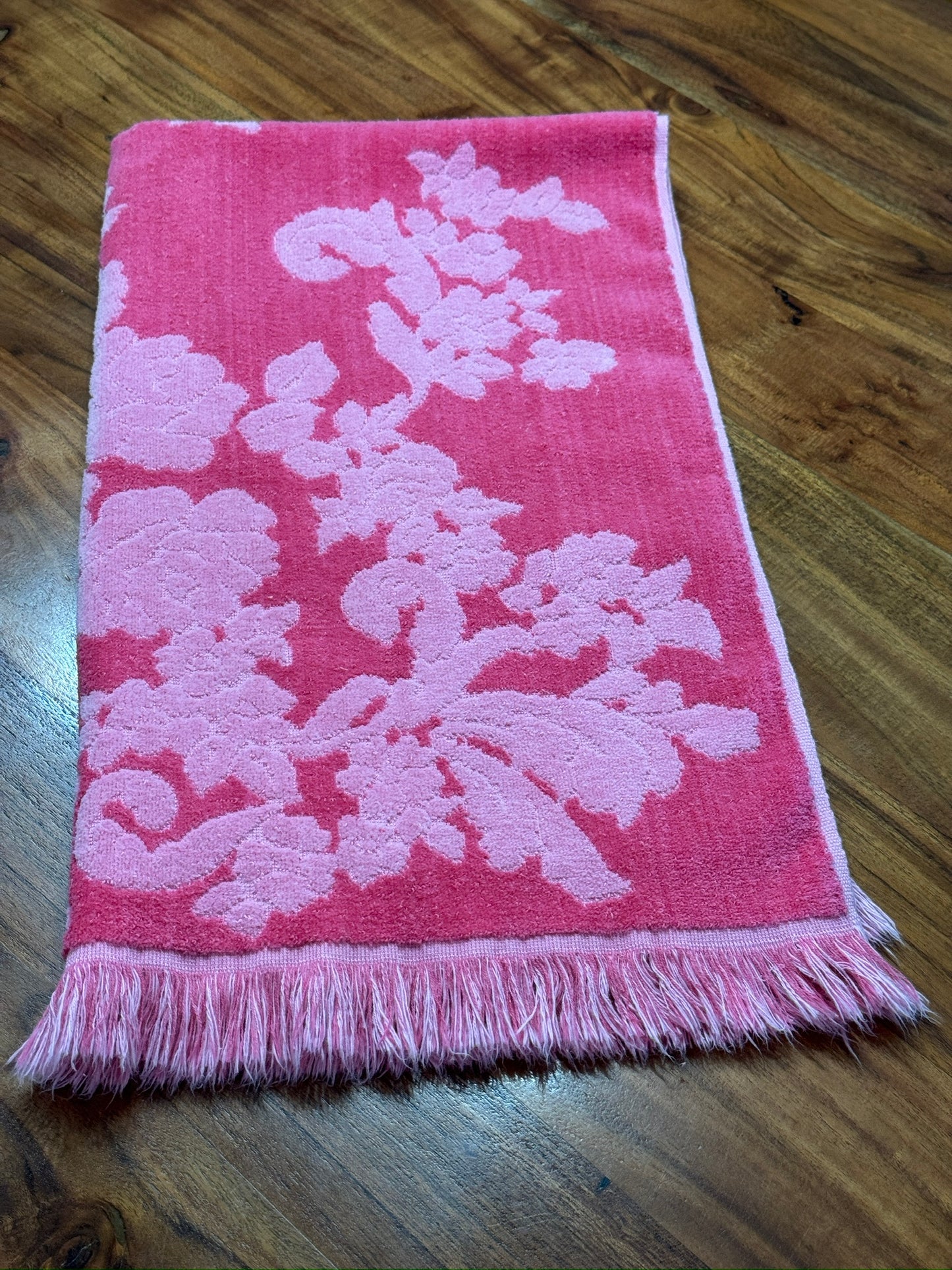 Pink Floral Cannon Mills Co "Monticello" Bath Towel