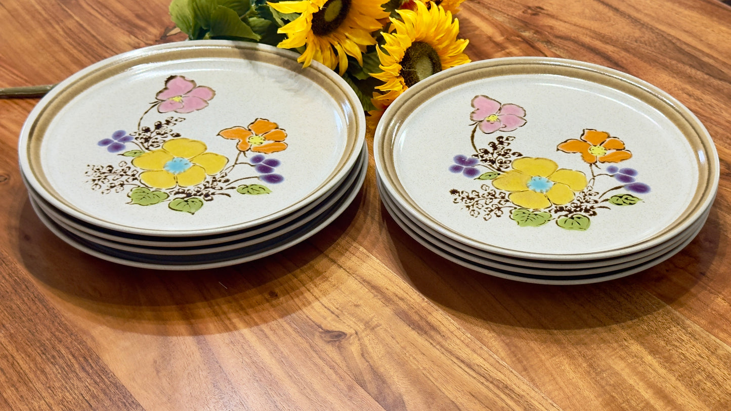 Premiere Country Manor 'Summerglow' Dinner Plates