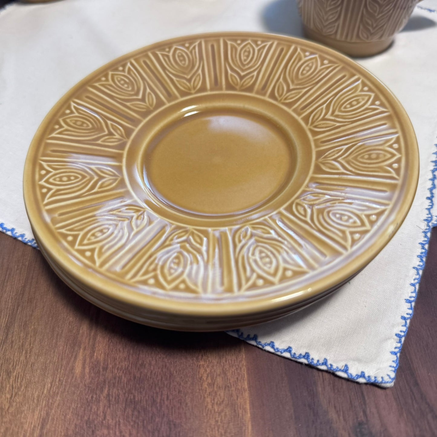 Tams England Harvest Gold Tulip Coffee Cups & Saucers