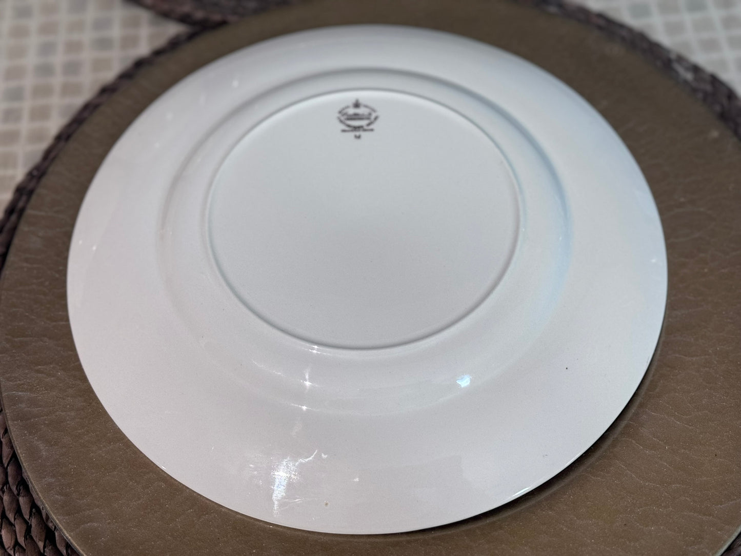 22ct. Gold Royal Knight Dinner Plates