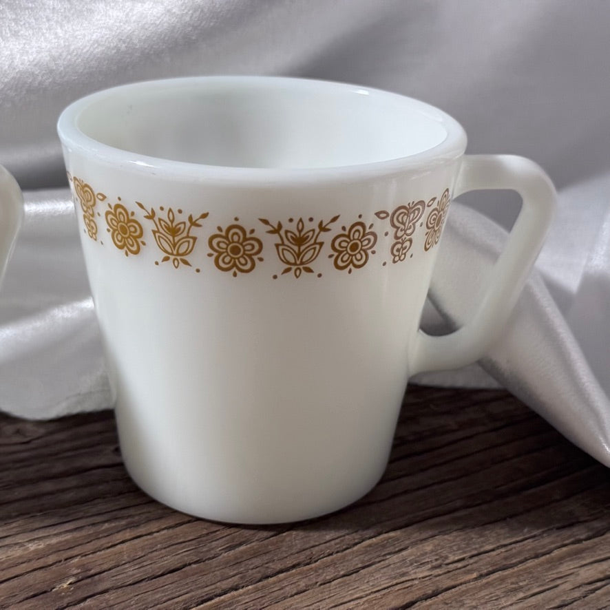 Pyrex 1410 Butterfly Gold D Handle Coffee Mugs