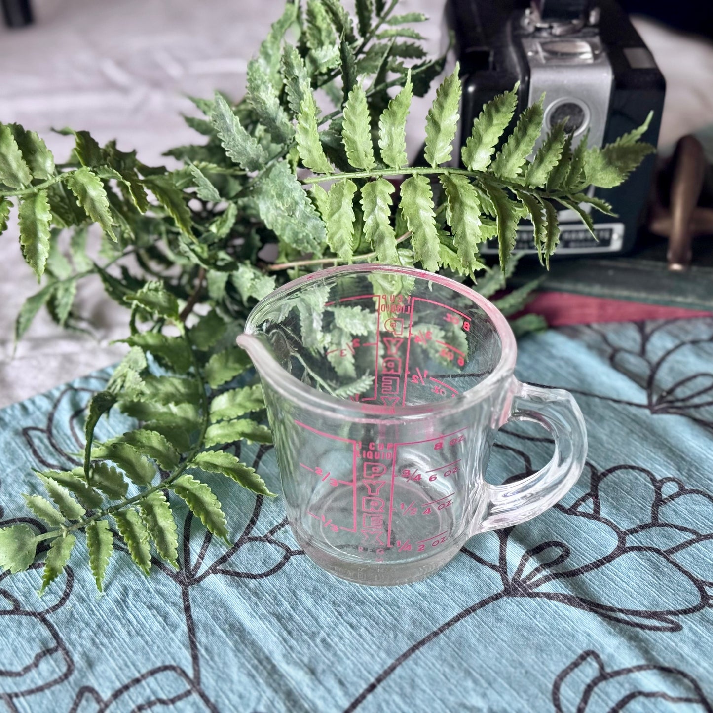 Vintage Pyrex # 508 Measuring Cup
