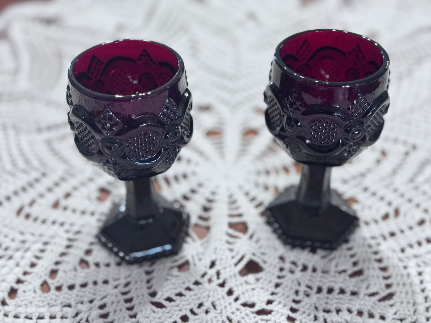 Avon 1876 Cape Cod Collection Wine Goblets