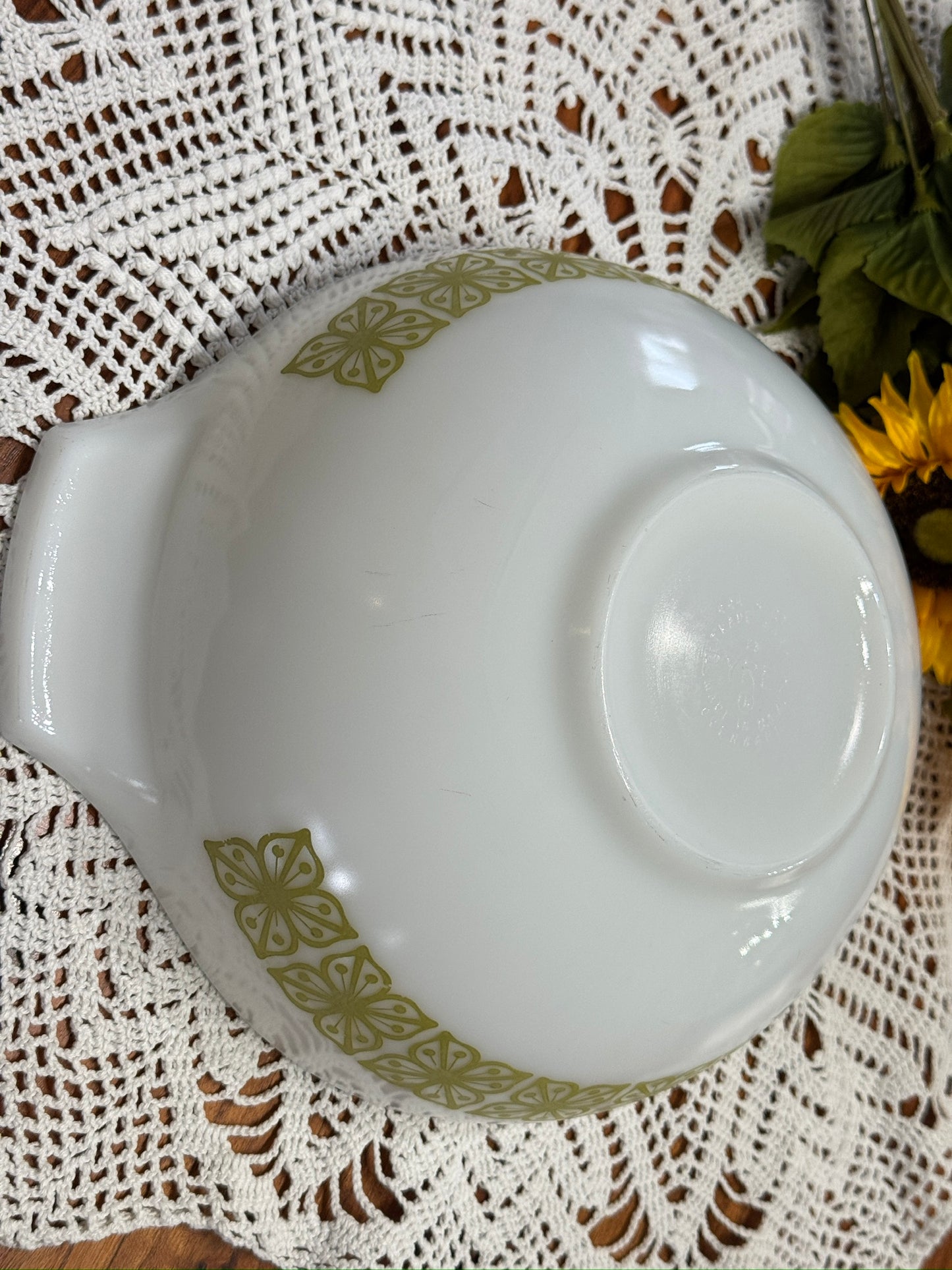 PYREX Verde Green Cinderella Mixing Bowl 444