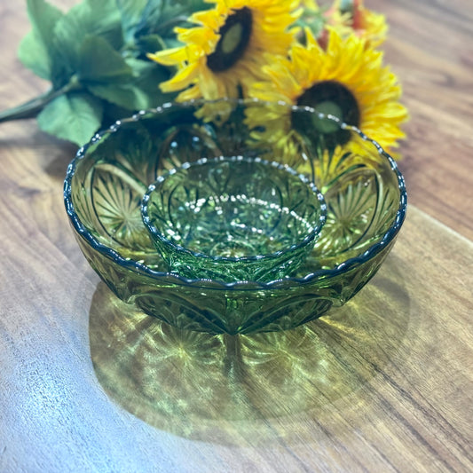 Anchor Hocking Green Starburst Medallion Serving Bowl/Chip & Dip Set