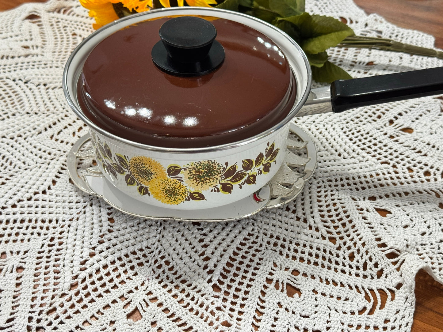 WM.A. Rogers Christmas Swan Trivet