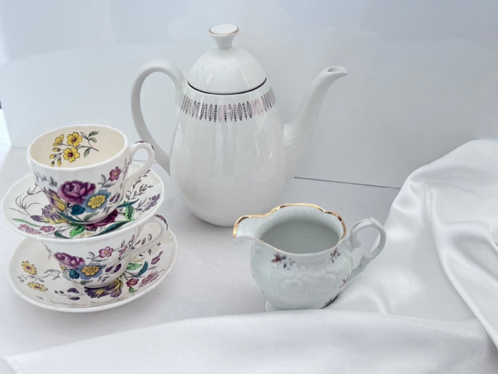 Royal Knight Tea Pot / Coffee Pot