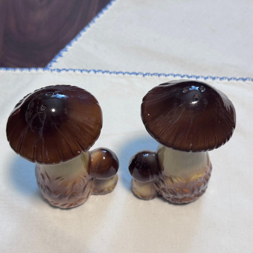 Vintage Ceramic Mushroom Salt & Pepper Shakers