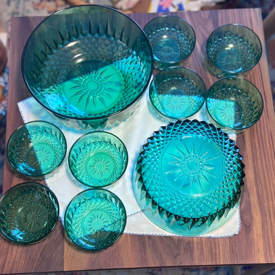 Arcoroc Emerald Green Serving Bowl Set