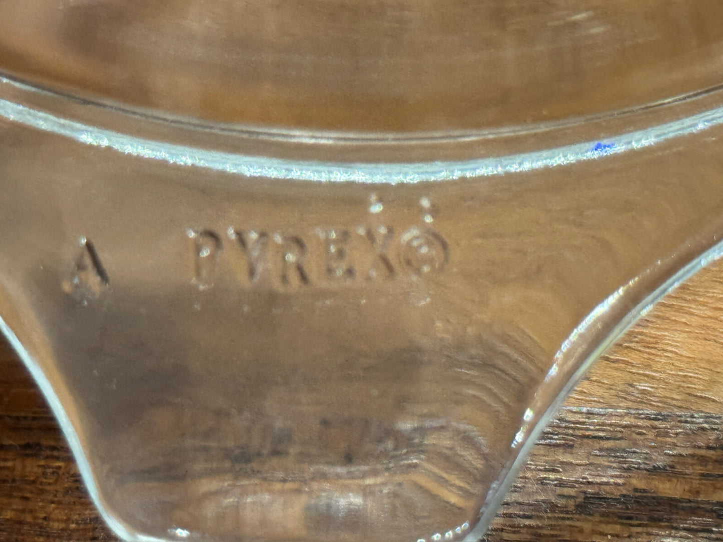 PYREX 471-B 'Shenandoah Casserole Dish with Lid