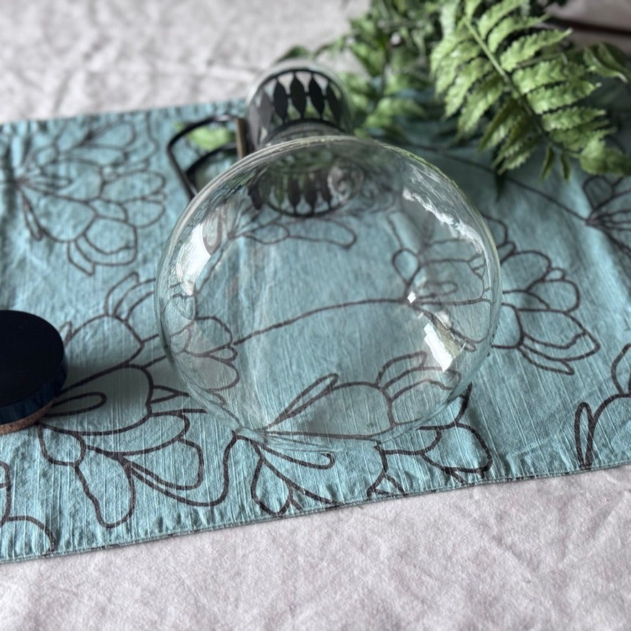 Pyrex Beverage Server with Cork Lid