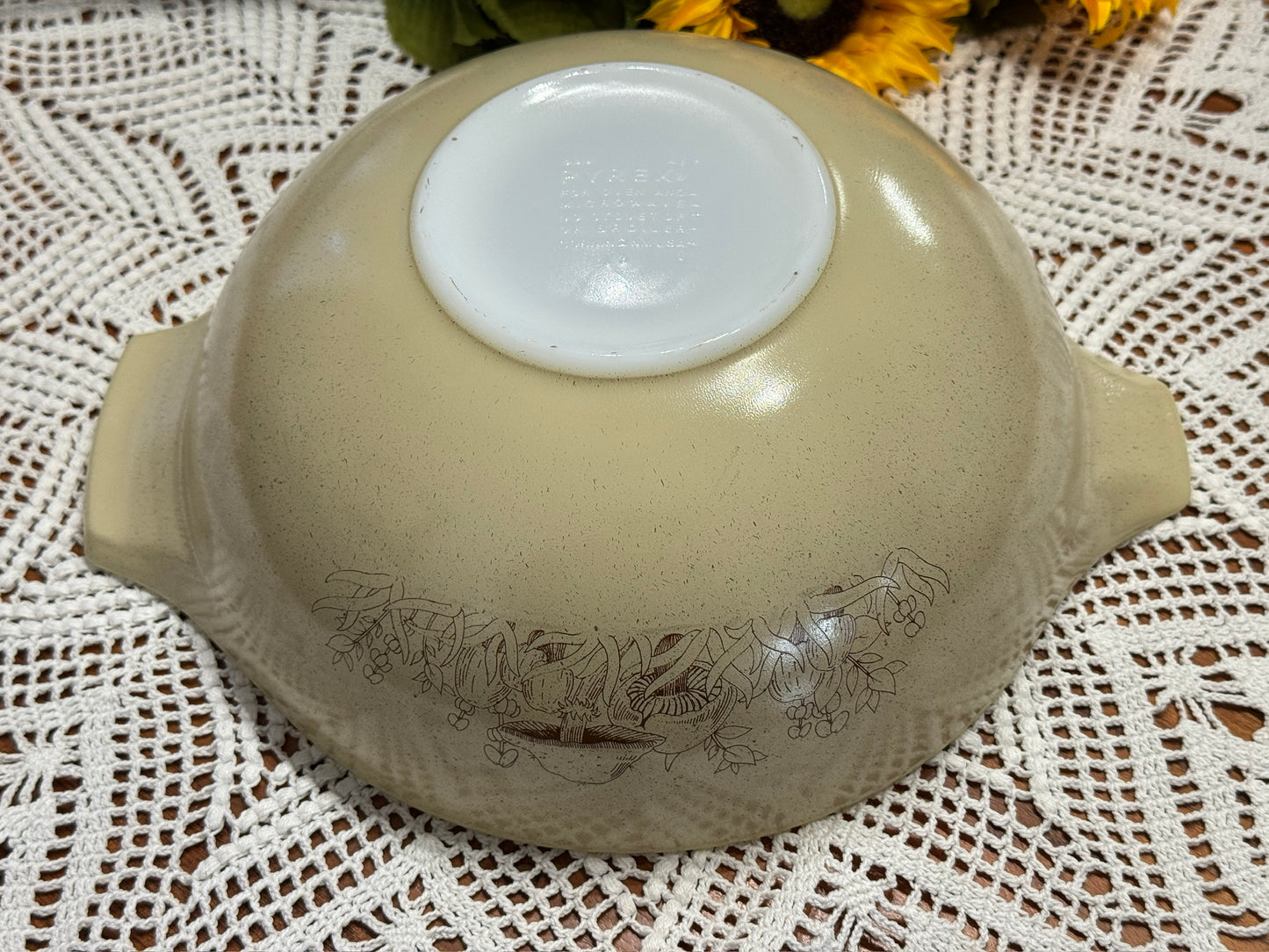 PYREX 'Forest Fancies' Cinderella Mixing Bowl Set