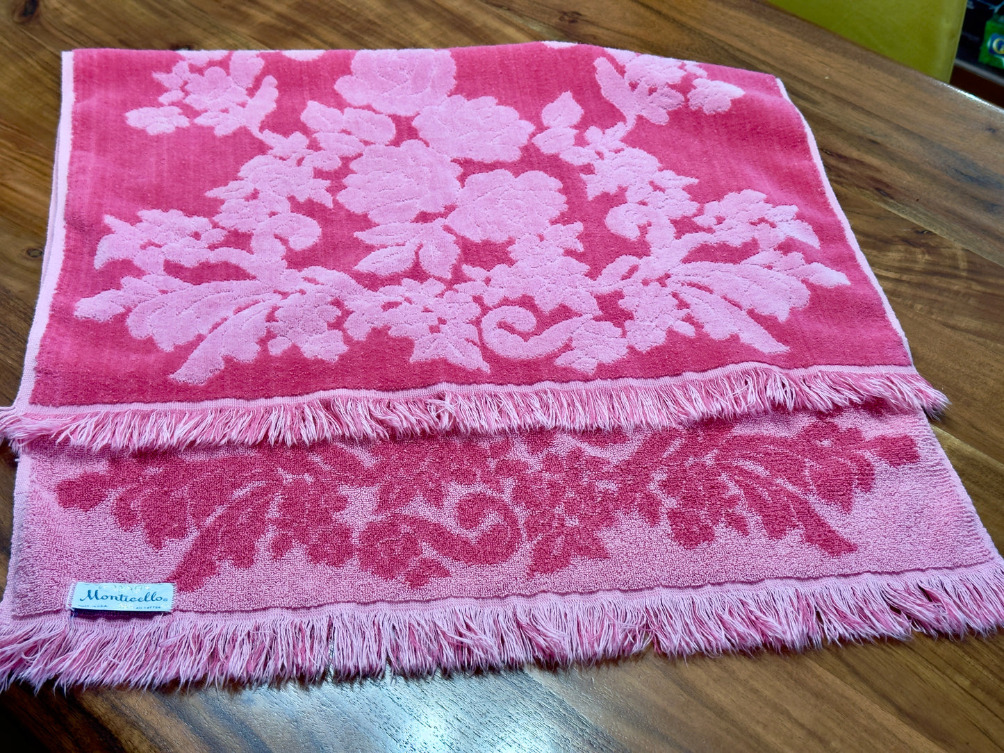 Pink Floral Cannon Mills Co "Monticello" Bath Towel