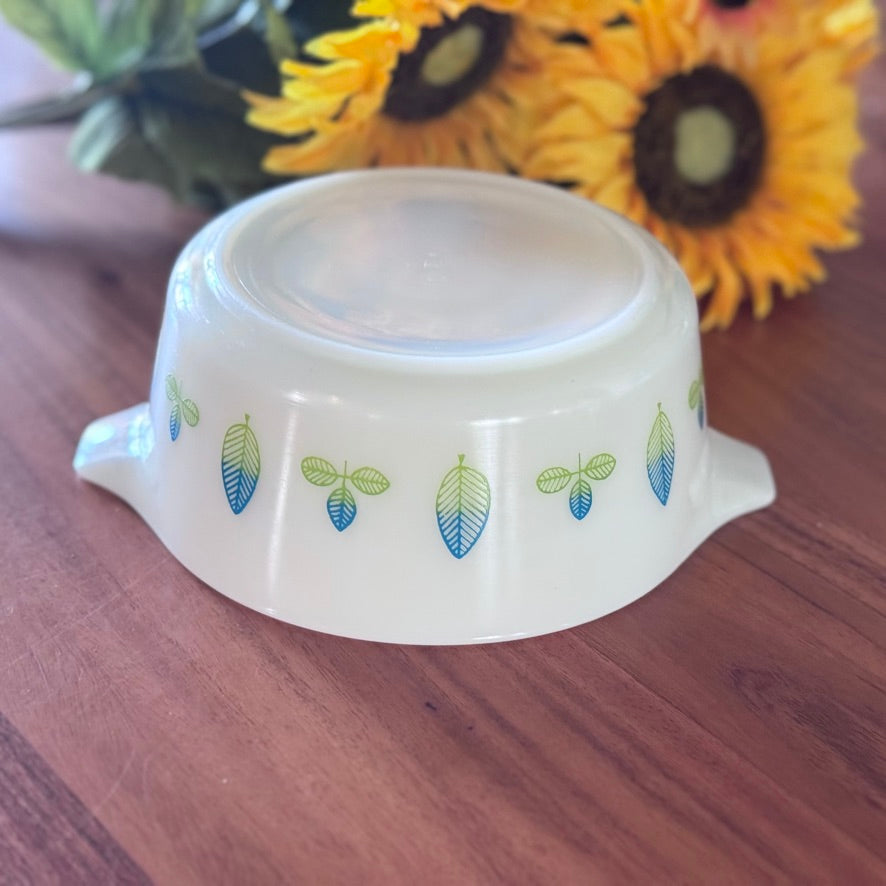 PYREX #472 Casserole Dish 'Homestead or Blue & Green Leaf' Pattern
