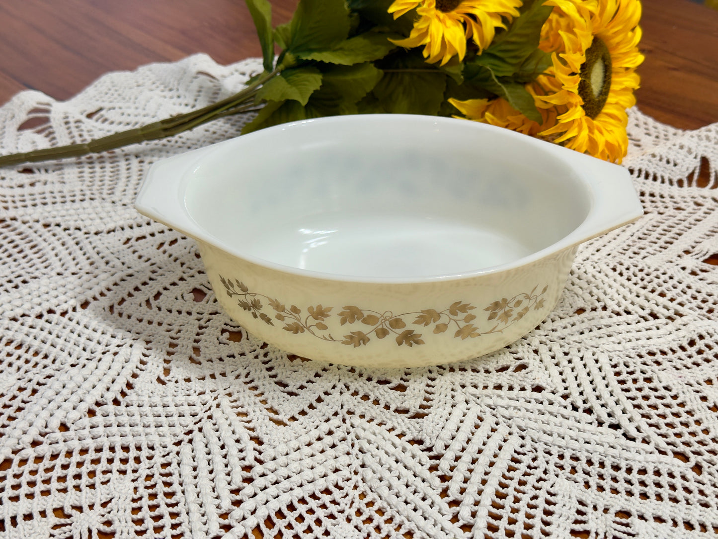 PYREX 043 Golden Acorn Oval Casserole Dish
