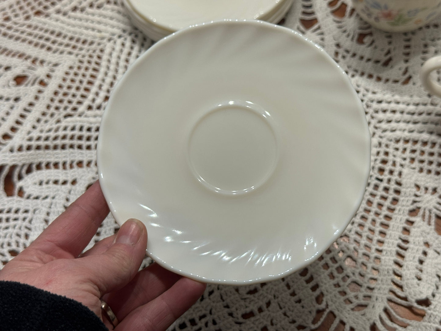 Arcopal France Victoria Floral Teacups & Saucers