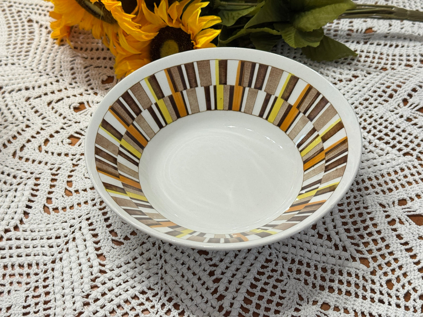 Wood & Sons Carefree Alpine White Casserole Dish & Serving Bowl Set