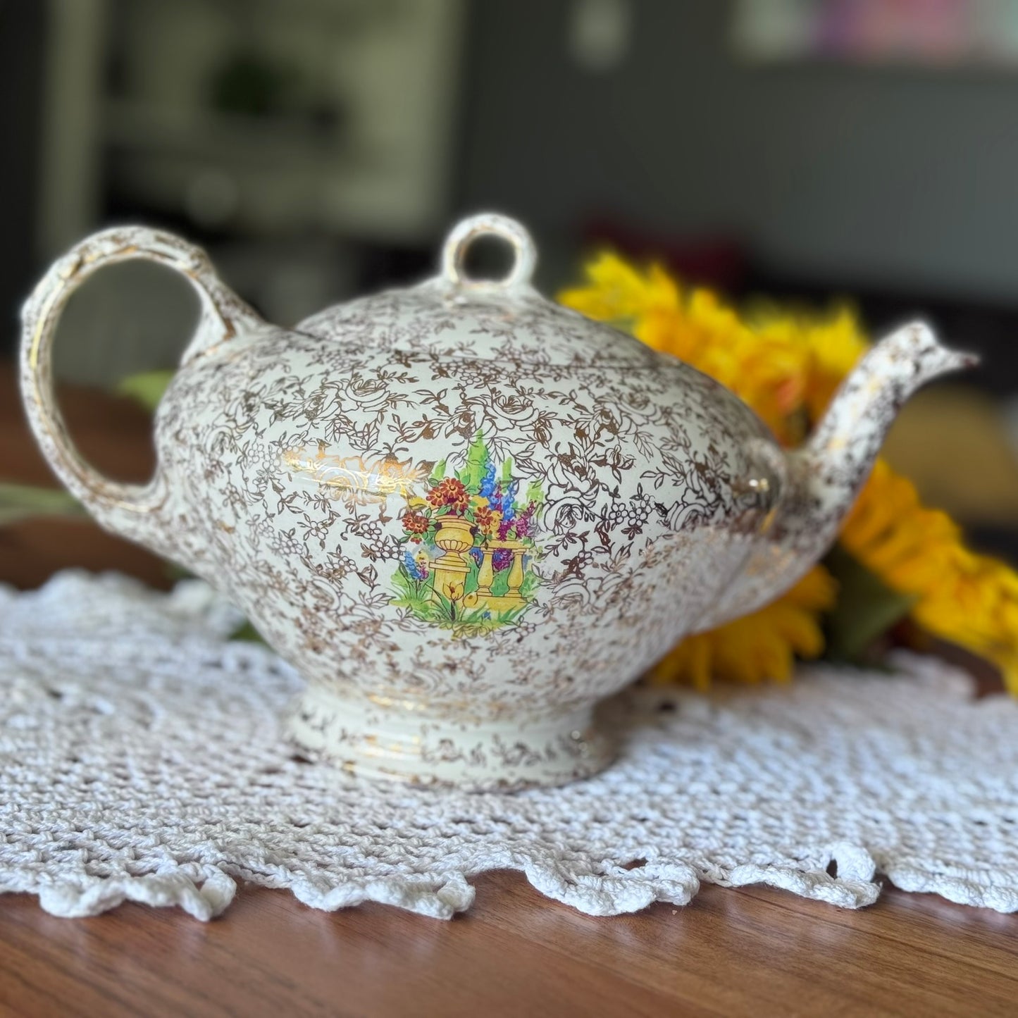 Empire Pottery Crinoline Lady Teapot