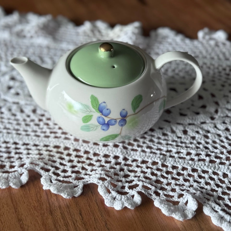 Blueberry Motif Ceramic Teapot