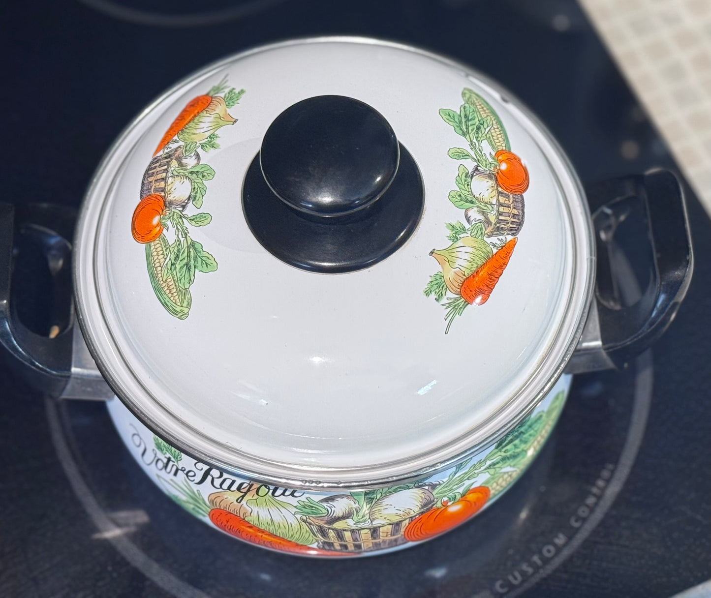 "Votre Ragout" Enamel on Steel Stockpot