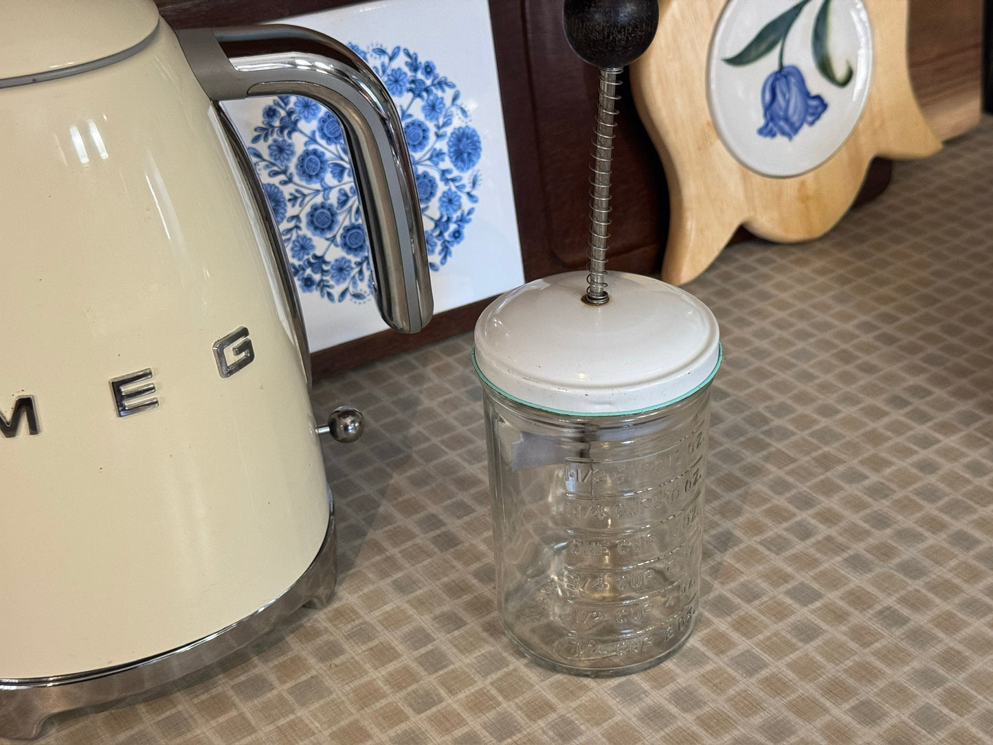 Vintage Androck Glass Hand Chopper