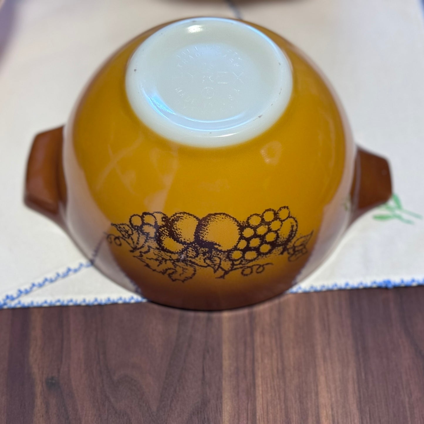 PYREX Old Orchard Set