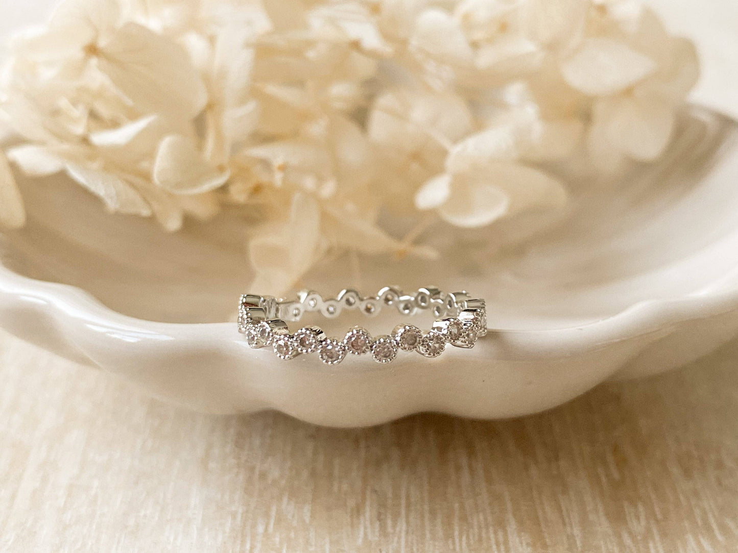 Vintage Scallop Ring: Silver