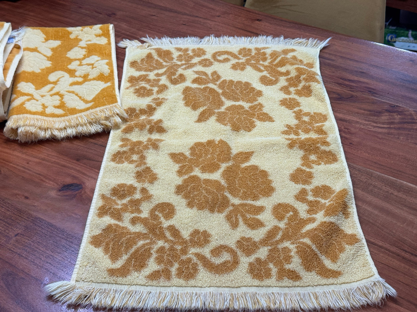 Vintage Yellow/Gold Floral Style House & Cannon Mills Bath Set