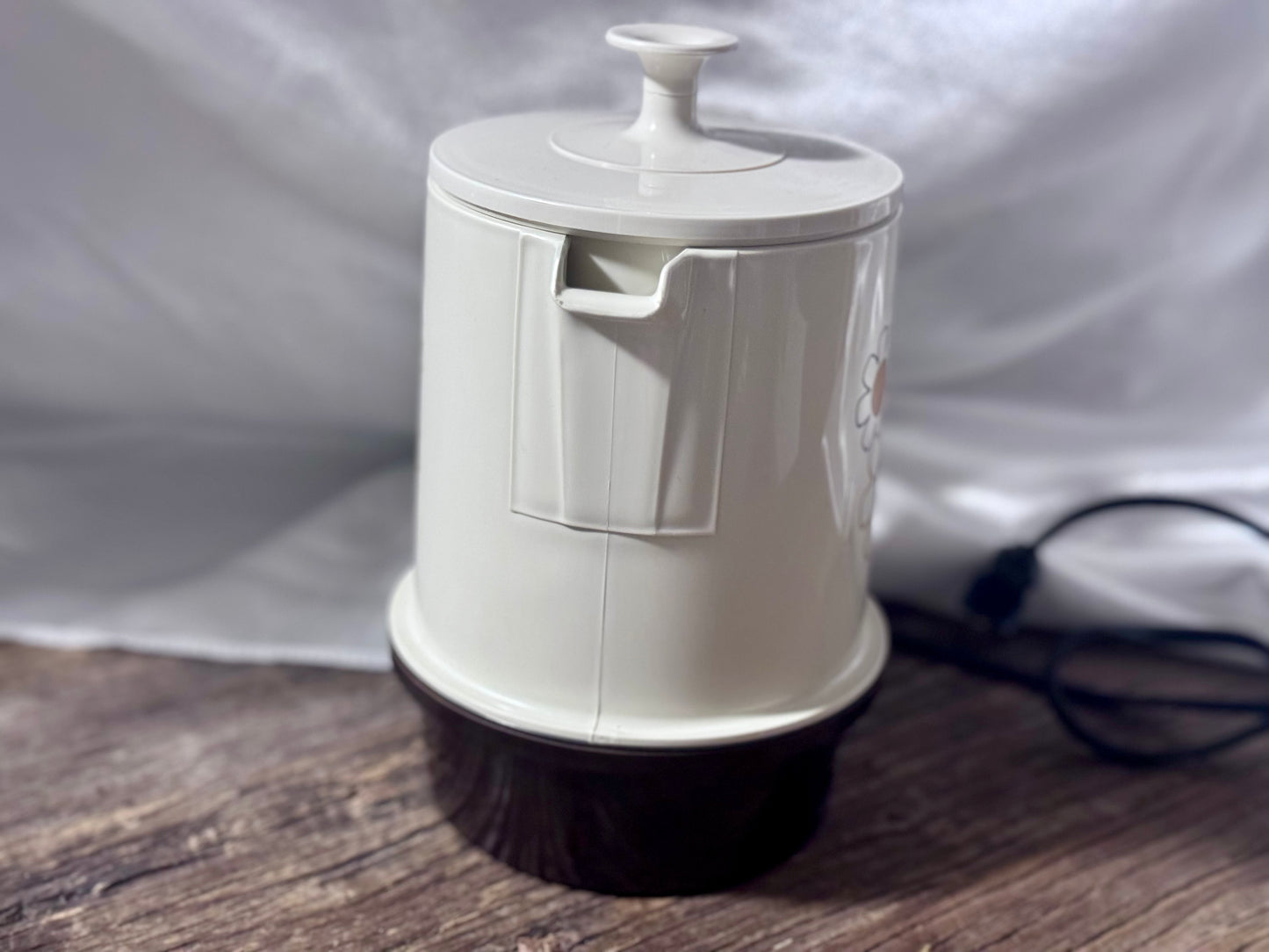 Regal Daisy Automatic Mini Electric Kettle/Hot Pot