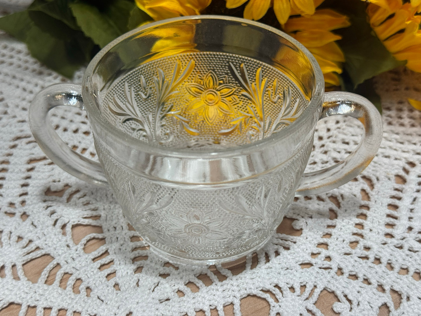 Anchor Hocking Sandwich Glass Sugar Bowl