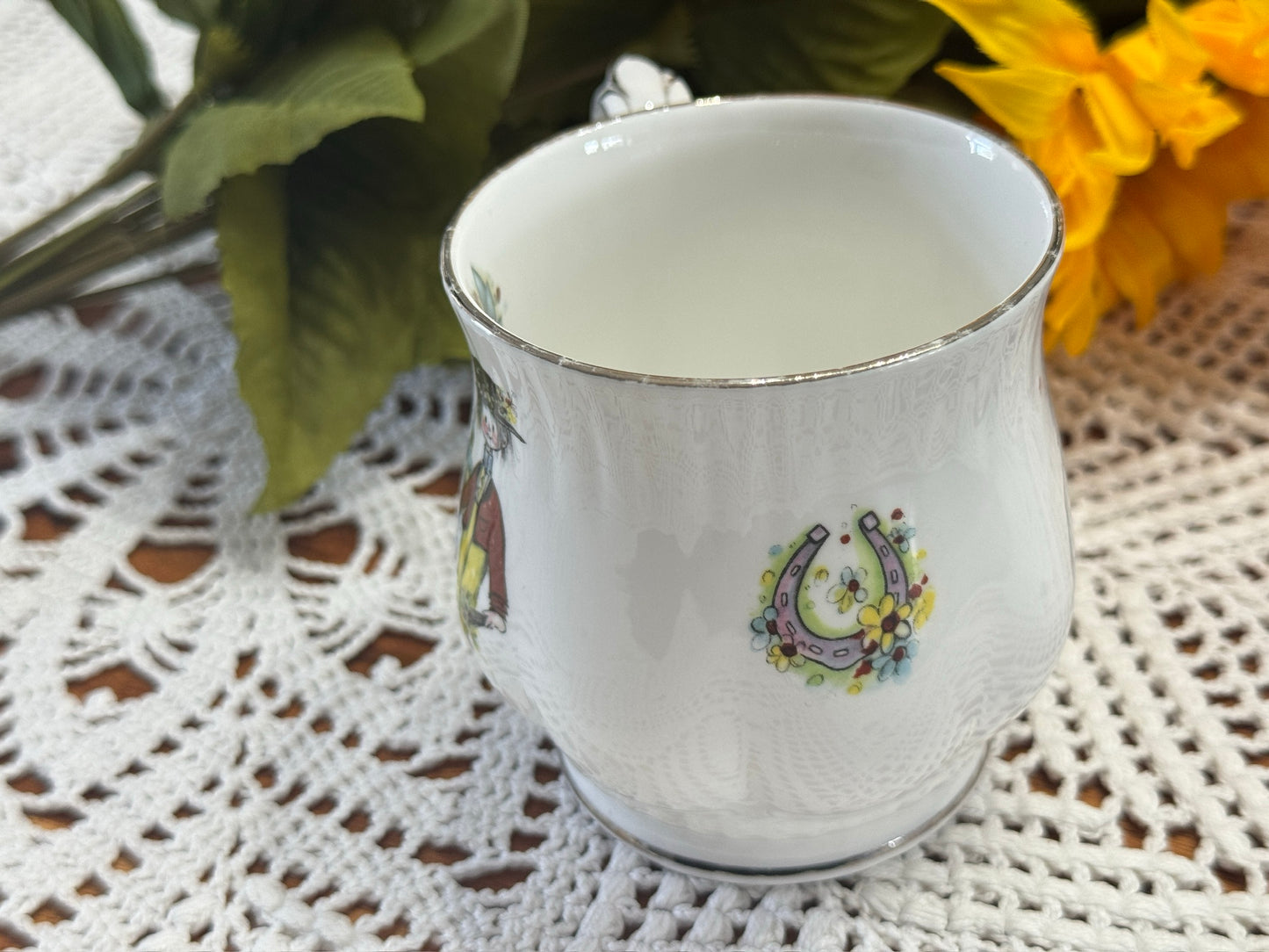 Royal Windsor Bone China Mug "Pearly King and Queen" Pattern