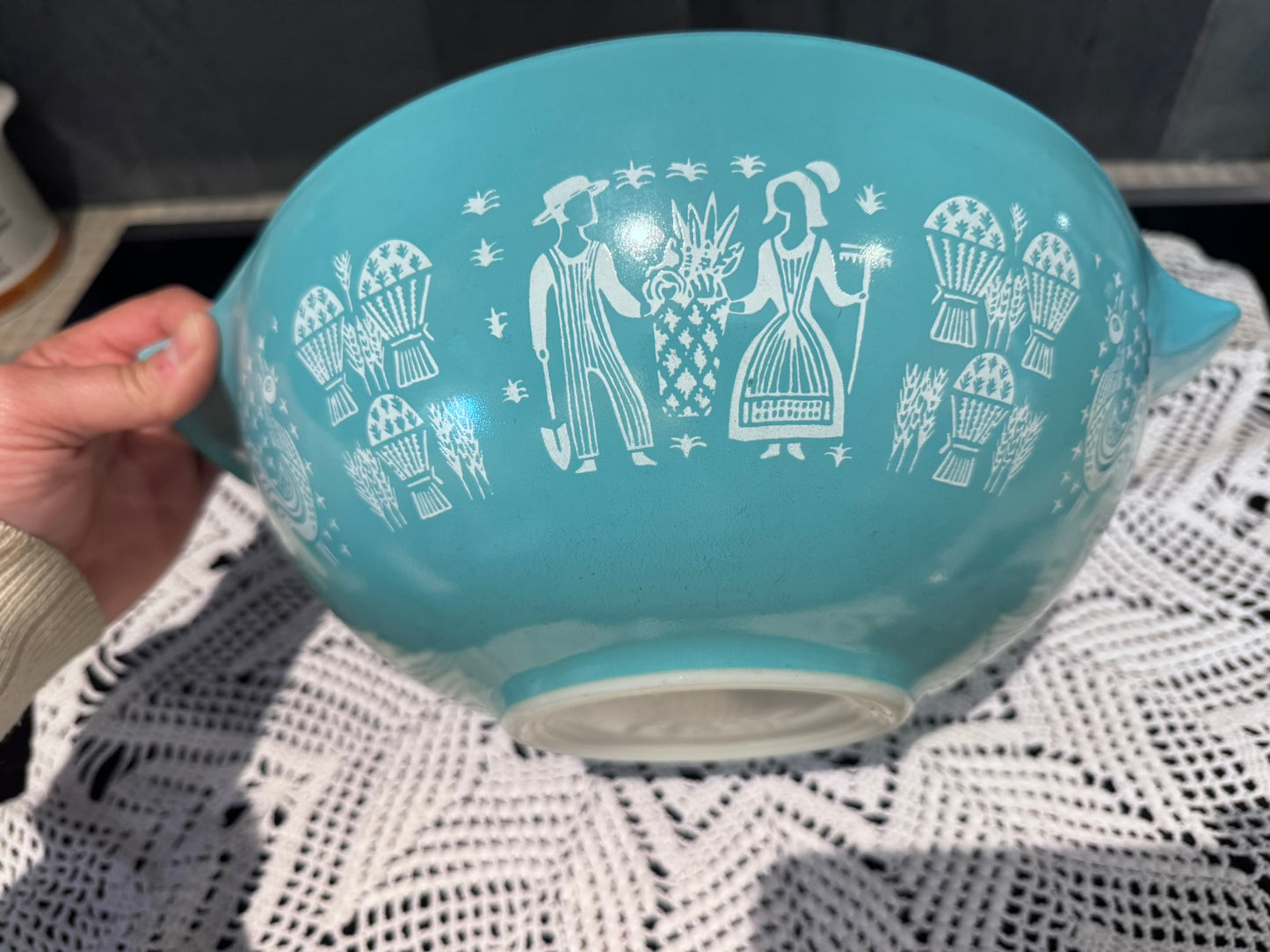 PYREX Butterprint #444 Cinderella Mixing Bowl