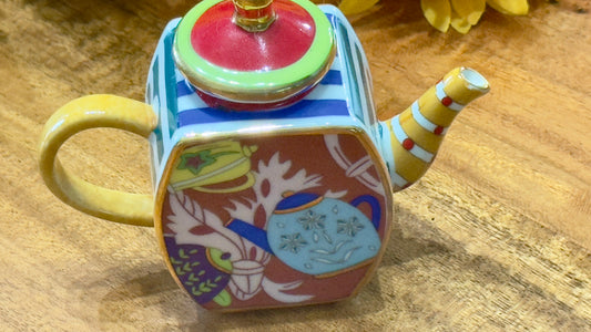 Vivian Chan Collectable Mini Decorative Teapot