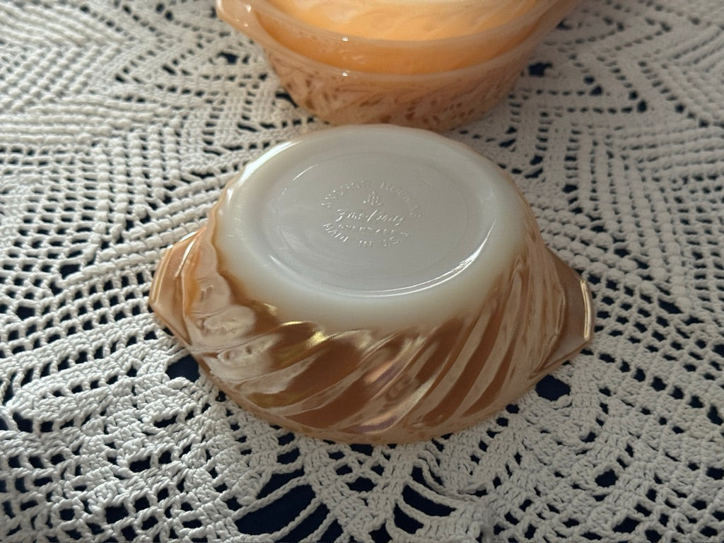 Anchor Hocking Fire- King Peach Luster Swirl Individual Ramekins/Casserole