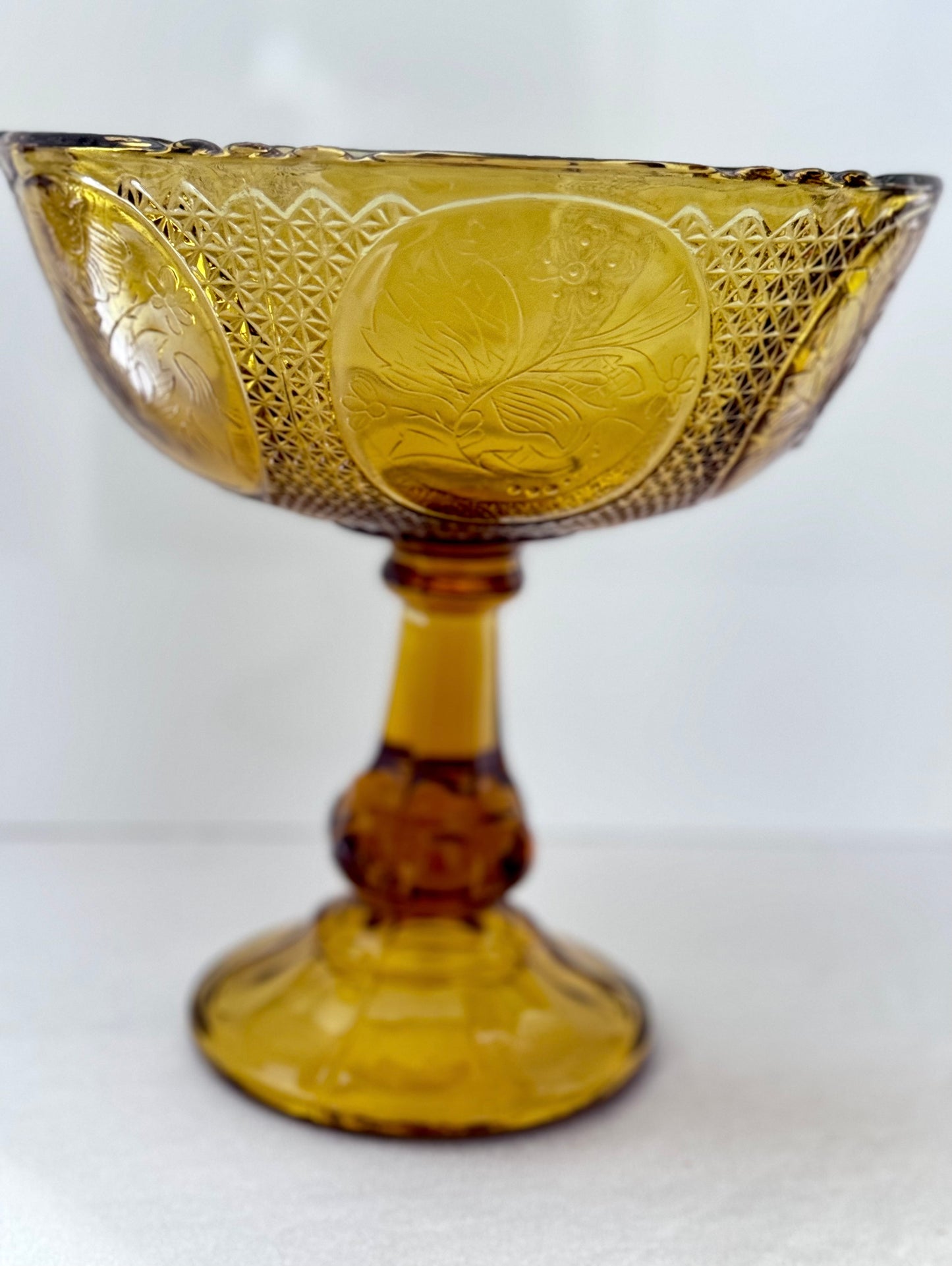 Pedestal Fruit Bowl