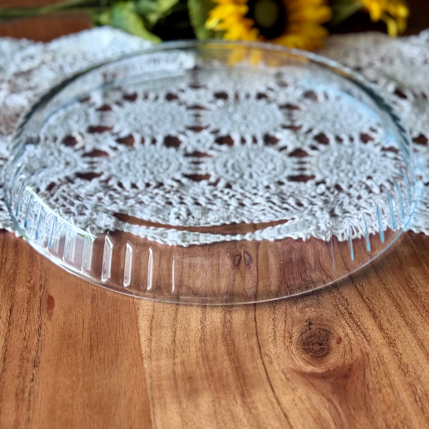 PYREX France Clear Glass Ruffled Quiche/Pie Plate